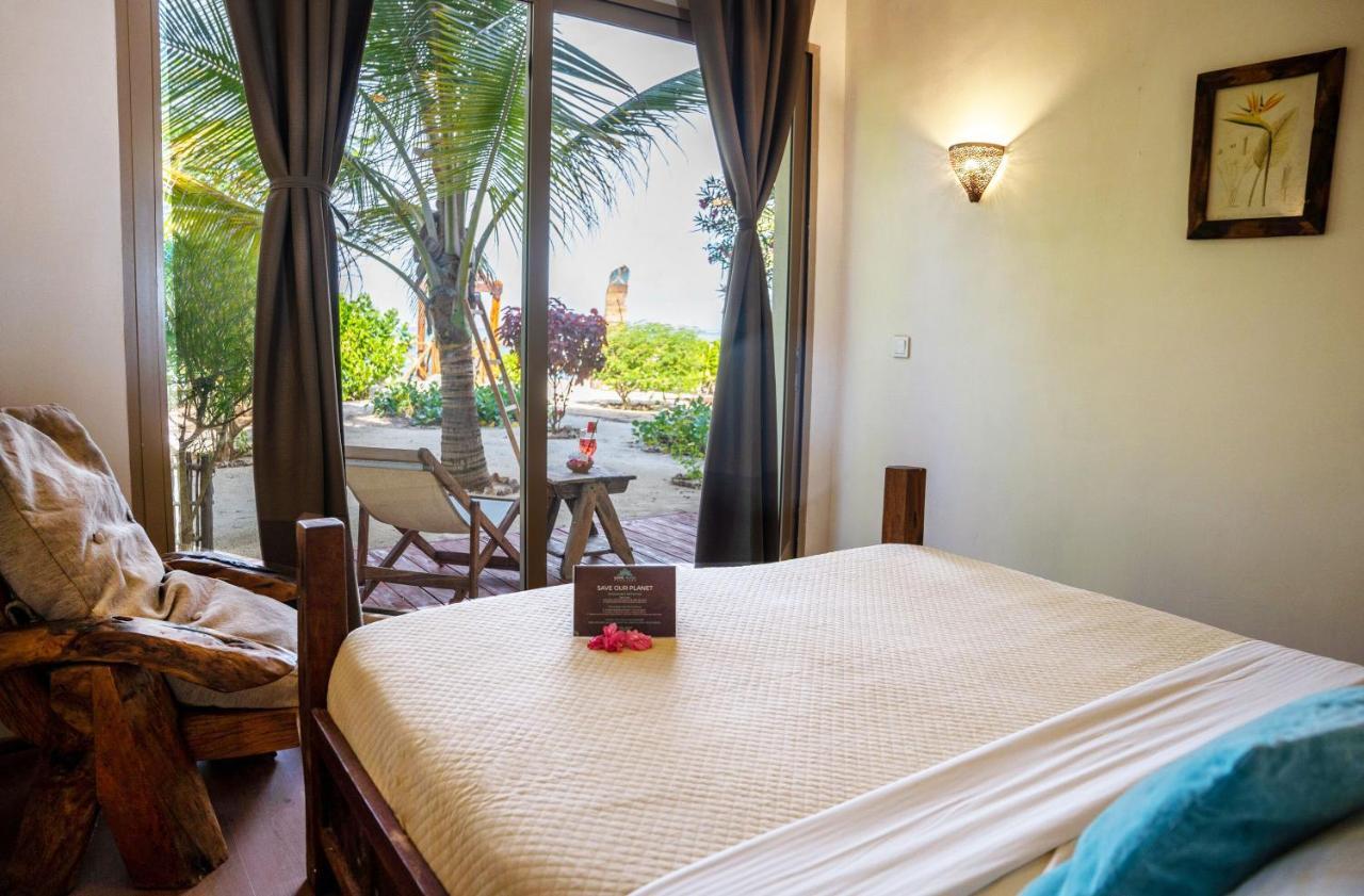 Clove Island Villas & Spa Makunduchi Bagian luar foto