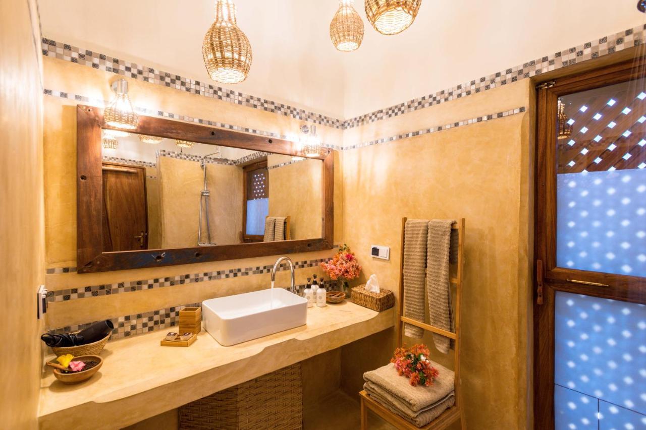 Clove Island Villas & Spa Makunduchi Bagian luar foto