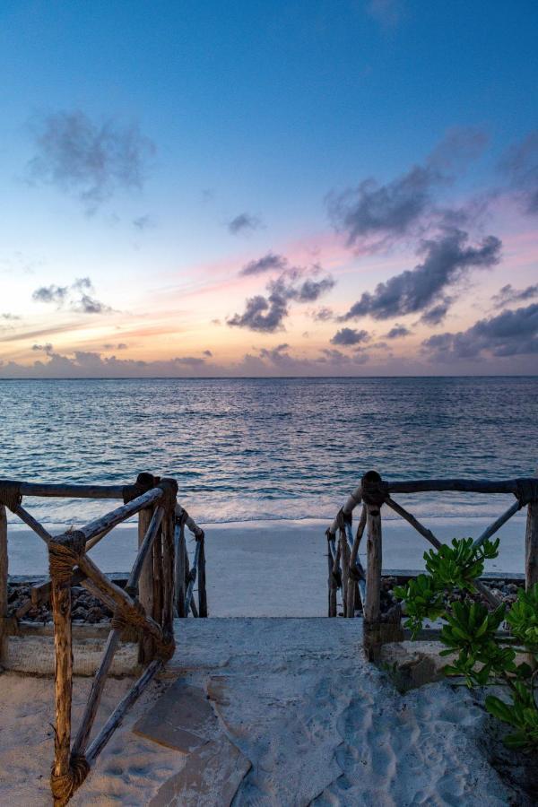 Clove Island Villas & Spa Makunduchi Bagian luar foto